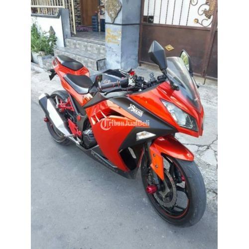 Kawasaki Ninja 250 ABS FI 2014 Warna Merah Motor Bekas Mesin Istimewa