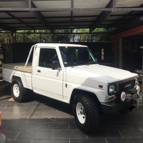 Daihatsu Taft Hiline Pick Up Putih Mesin Sehat Surat Lengkap Di