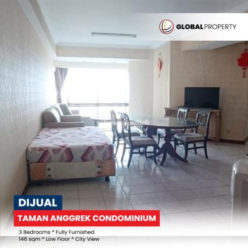 Dijual Apartmen Fully Furnished 3 Bedrooms Lantai Bawah Di Taman