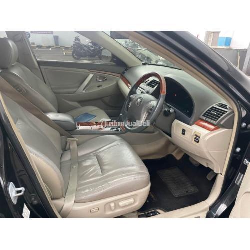 Mobil Toyota Camry V Facelift 2010 Bekas Terawat Mint Condition Surat