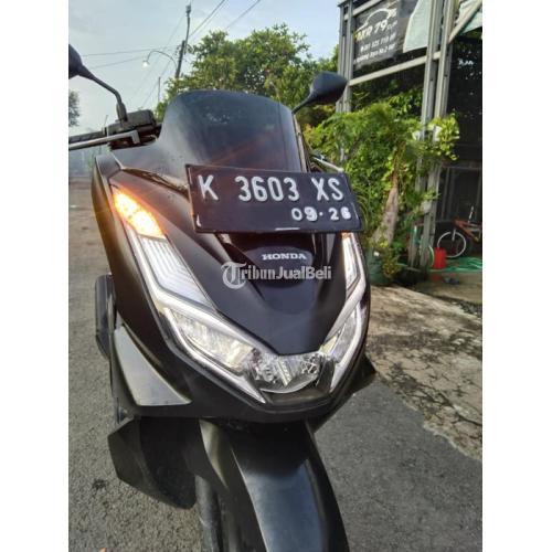 Motor Honda PCX Tahun 2021 Bekas Warna Hitam Siap Pakai Harga