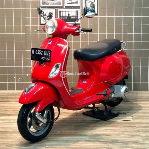 Motor Piaggio Vespa LX 150 2vie 2012 Red Bekas Pajak Hidup Unit Terawat