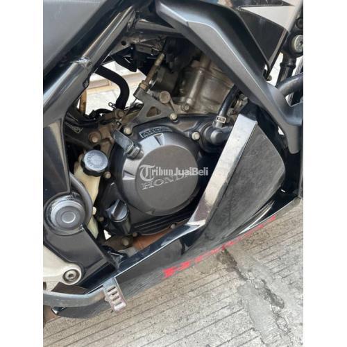 Motor Sport Honda CBR 150 2016 Bekas Normal Surat Lengkap Pajak Panjang