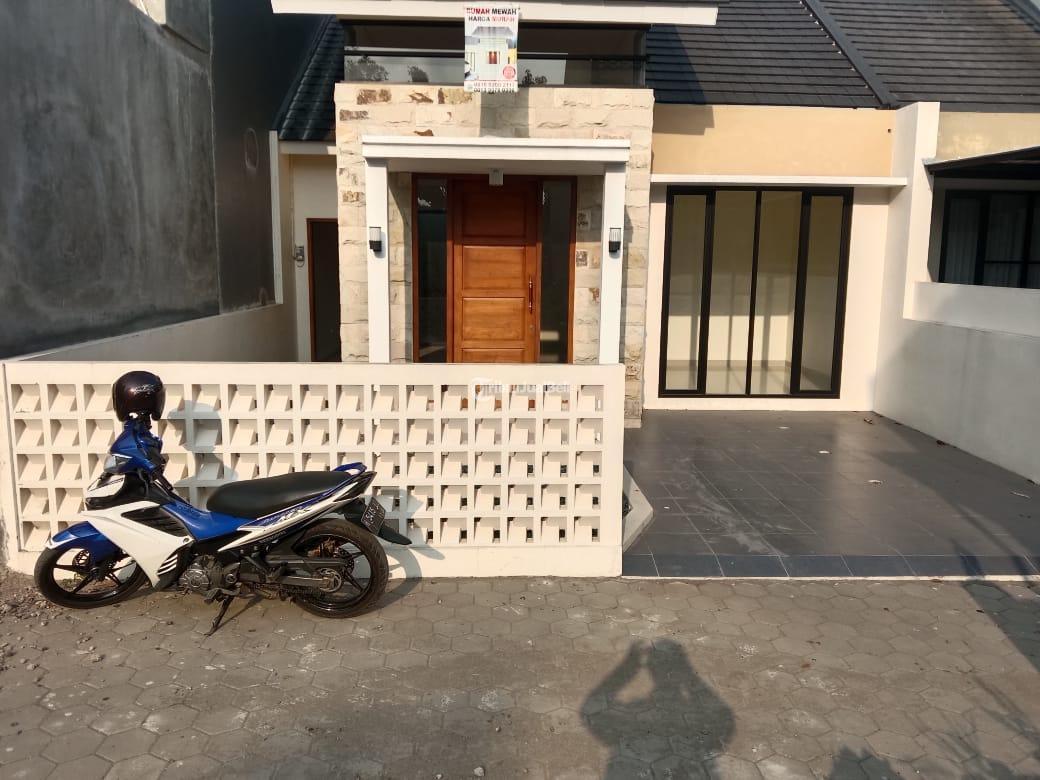 Dijual Rumah Lb Lt Kt Km Lokasi Strategis Siap Huni Di Sleman