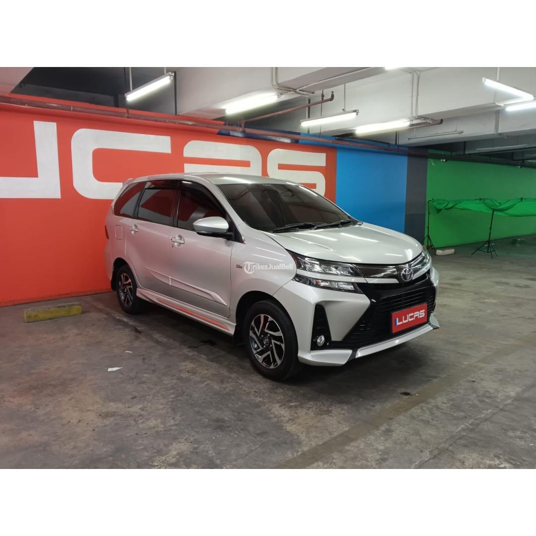 Toyota Avanza Veloz 15 AT 2021 Warna Putih AT Mobil Terawat Siap Pakai