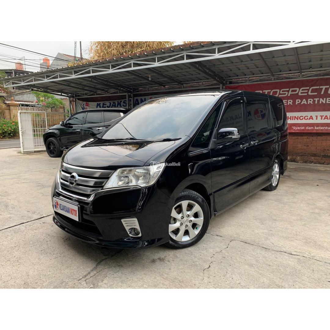 Mobil Nissan Serena HWS 20cc Automatic Bekas Tahun 2013 Siap Pakai Di