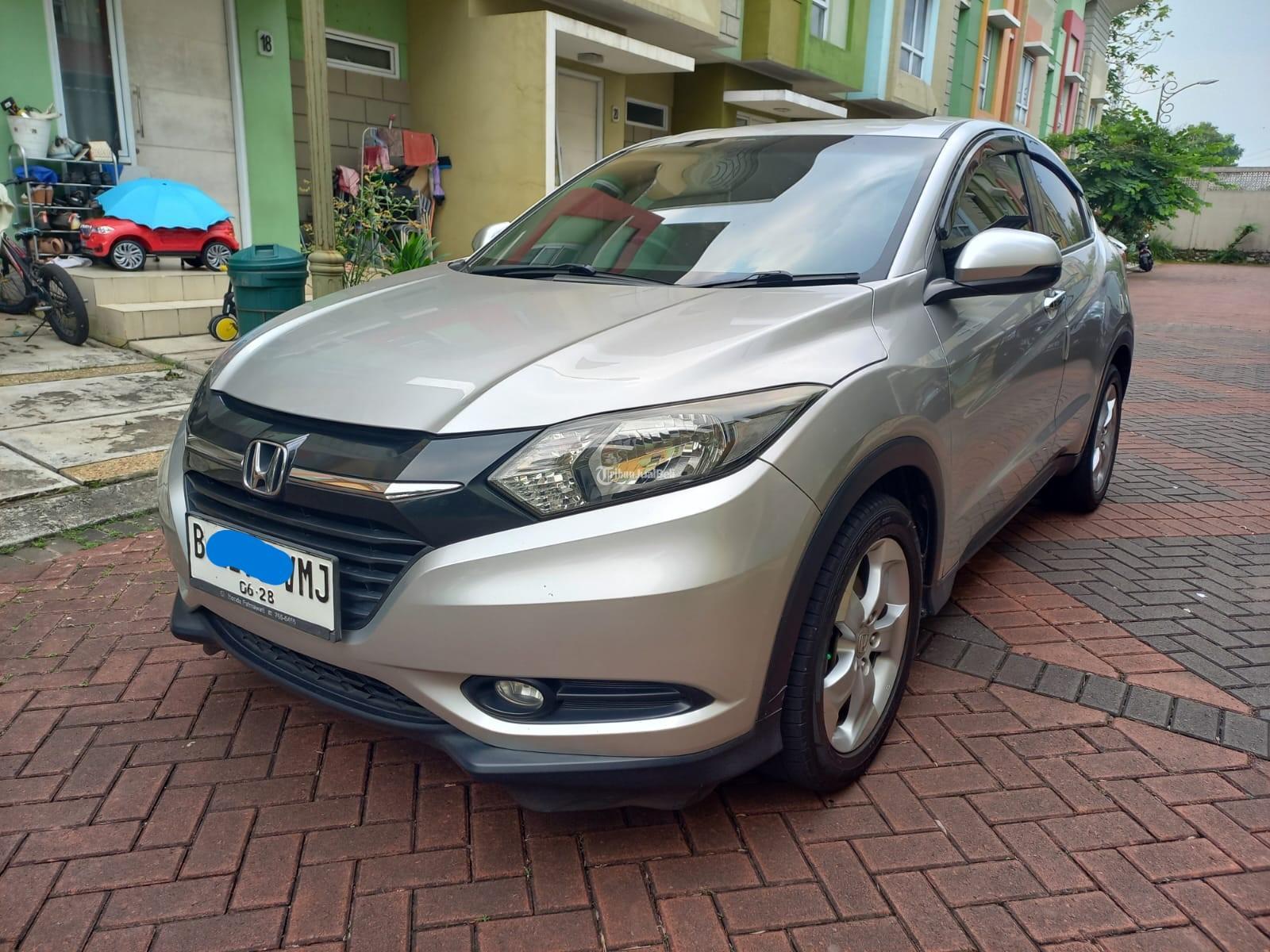 Mobil Bekas Honda Hrv E AT Tahun 2015 Warna Grey Plat Genap Jakarta