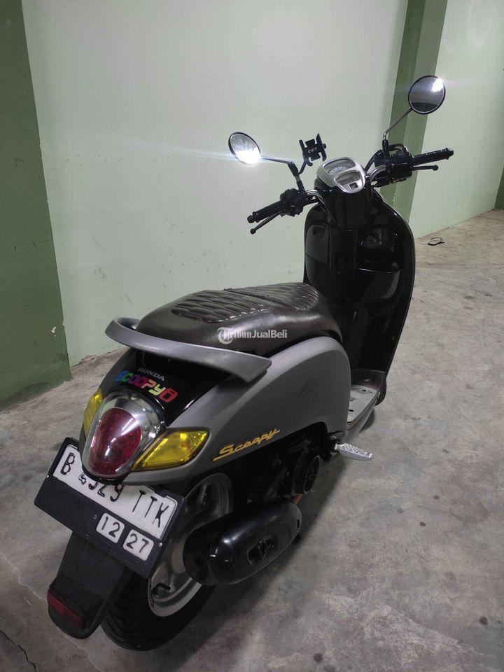 Motor Honda Scoopy Bekas Tahun 2017 Warna Grey Tangan Pertama Harga 12