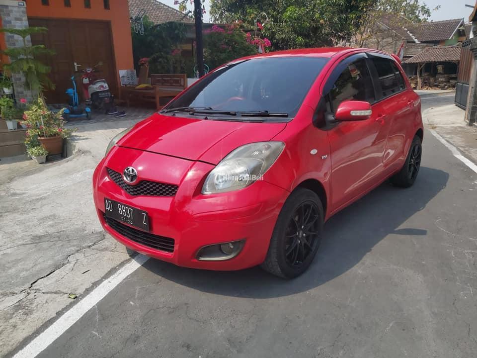 Mobil Toyota Yaris E Bekas Tahun Warna Merah Manual Surat Lengkap