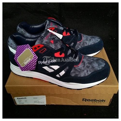 Jual Sepatu Reebok Ventilator AWD Faux Indigo di DKI Jakarta
