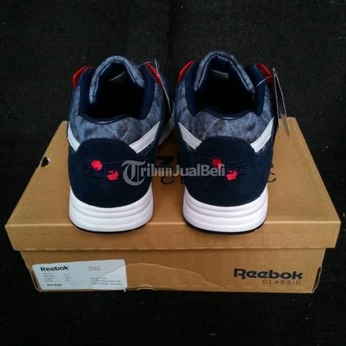 Jual Sepatu Reebok Ventilator AWD Faux Indigo di DKI Jakarta