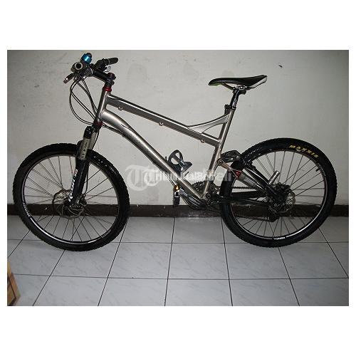 Jual Sepeda MTB Fulsus Specialized Epic Marathon Brain Technology di ...