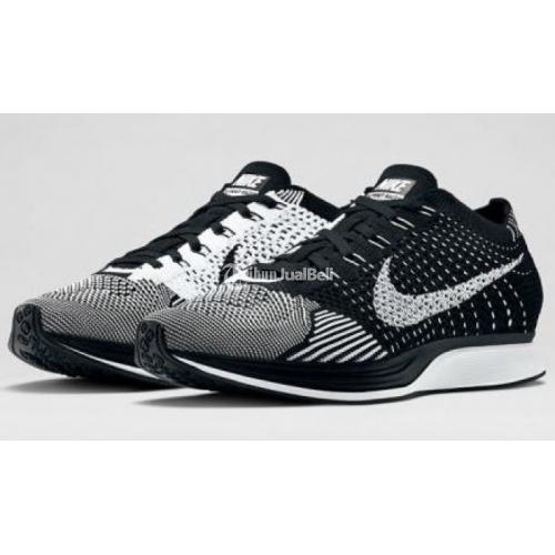 Sepatu Unisex Nike Flyknit Racer Black White Oreo Grade Ori