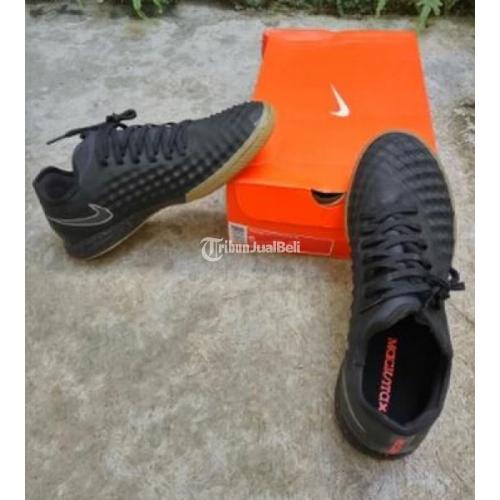 Harga nike hotsell magistax finale ii