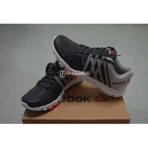 Harga sepatu shop reebok yourflex