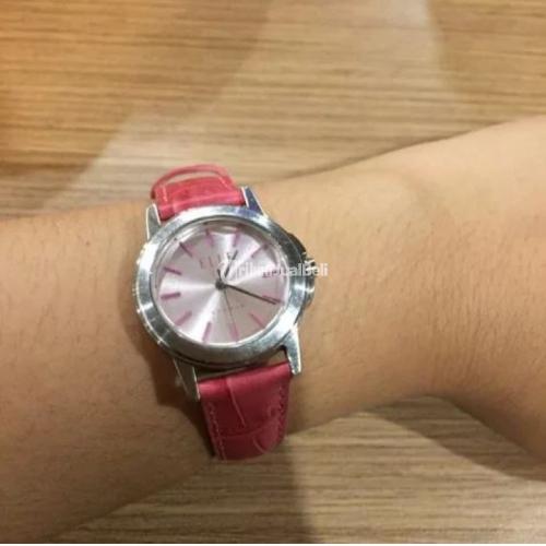 Jam Tangan Merk Elle Studio Warna Pink Normal Seperti Baru di