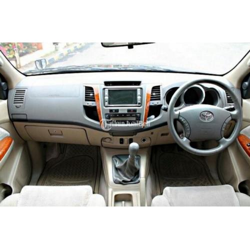 Mobil Toyota Fortuner Second Manual Diesel Tahun 2009 Hitam - Jakarta Utara