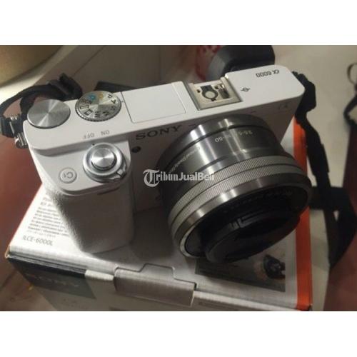 Kamera Mirrorless Sony a6000 Second White Kit 16 di 50 mm di