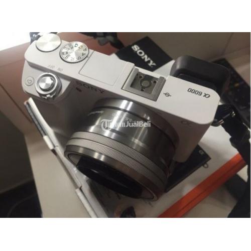 Kamera Mirrorless Sony a6000 Second White Kit 16 di 50 mm di