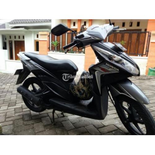 Motor Honda Vario Techno CBS Second 110 cc Warna Hitam Silver di Solo