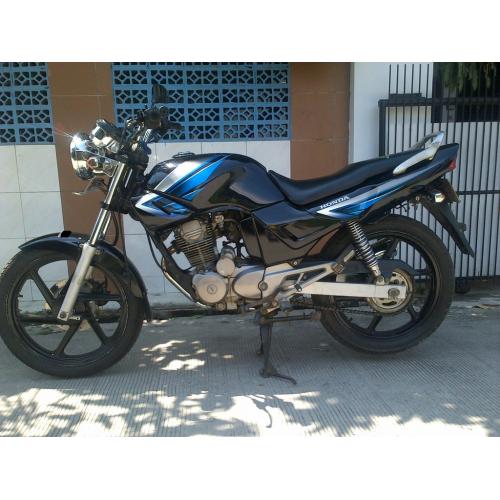 Honda Tiger 2000 Tahun 2005 Original Black Body Ori - COD Jakut & Jaktim