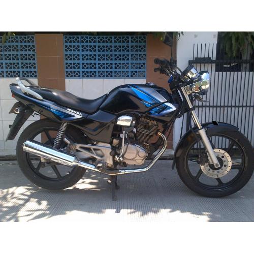 Honda Tiger 2000 Tahun 2005 Original Black Body Ori - COD Jakut & Jaktim