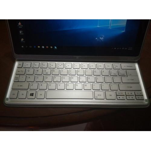 Acer Aspire P3 Fullset Fungsi Normal Bonus Pen Stylus di Margonda