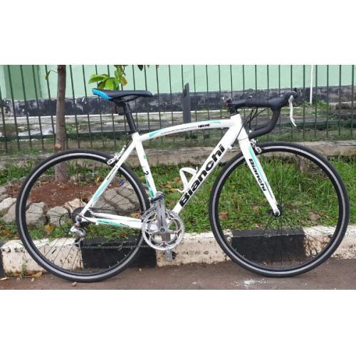 Sepeda Road bike bianchi nirone c2c di Cod Matraman dan tebet - Main Image