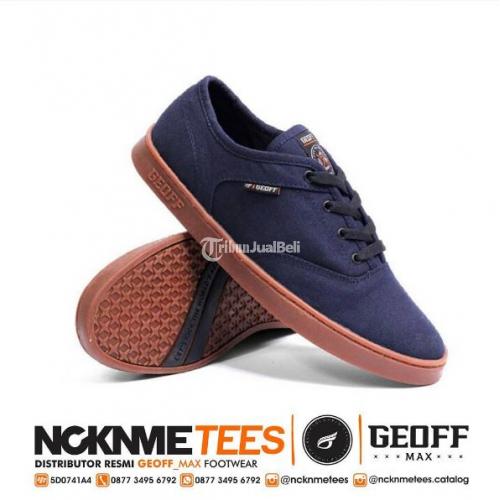 harga sepatu geoff max footwear