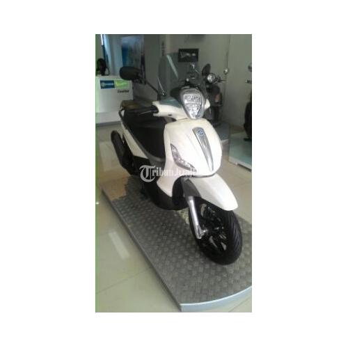 PIAGGIO BEVERLY 350 SPORT Touring Tahun 2014 Putih di Jakarta
