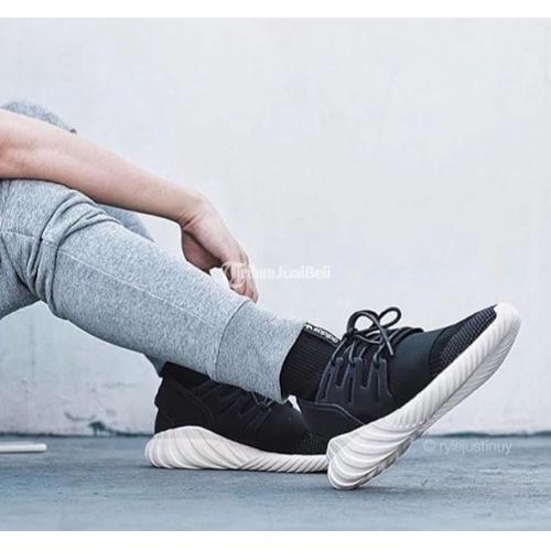 Adidas tubular hotsell radial viral