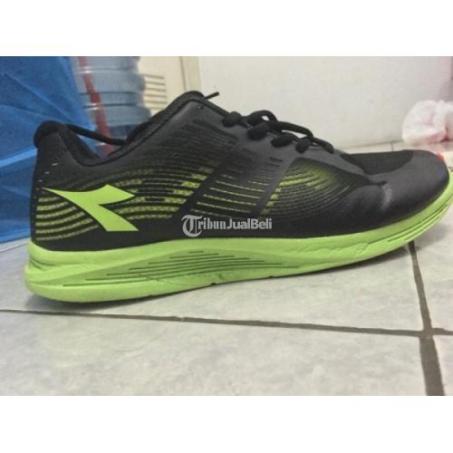 Sepatu running 2024 diadora hijau