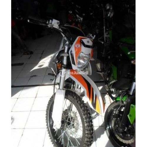 Motor Trail Viar Cross X Gt Tahun Warna Putih Harga Murah Di