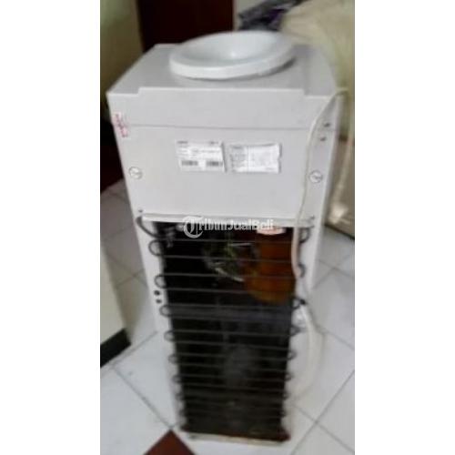 Dispenser Bekas Murah Merk Sanken Cool & Hot Kondisi Masih Mulus Low