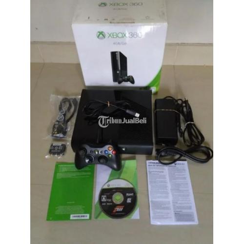 Gameteczone Usado Console Xbox 360 Slim 4GB Desbloqueado c/ 1