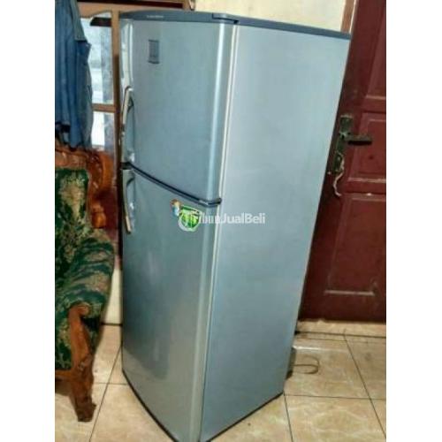 Kulkas 2 Pintu Bekas Merek Polytron Fresh & Elegant Refri Murah Normal Segel - Jakarta