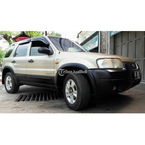 FORD ESCAPE xlt 3000 cc (4 x 2) 2004 Original Look Surat lengkap Bodi Mulus Mesin - Bandung