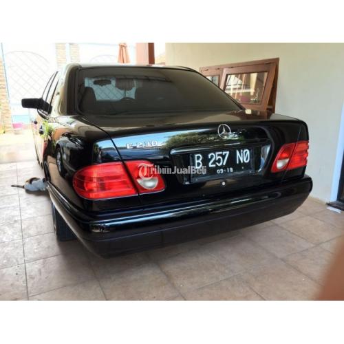 Mobil Sedan Murah Mercedes Benz E230 Tahun 1996 Seken Mulus Terawat - Depok