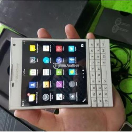 Blackberry Passport White 4G LTE Lengkap Original Mulus Single SIM Oke Banget - Depok