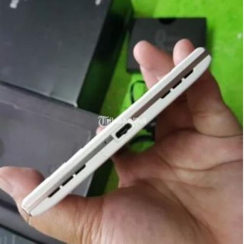 Blackberry Passport White 4G LTE Lengkap Original Mulus Single SIM Oke Banget - Depok