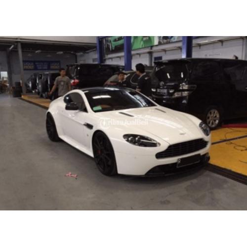 Mobil Aston Martin Vantage S Tahun 2012 White on Brown Plat B Parts Ori Komplit - Jakarta Pusat