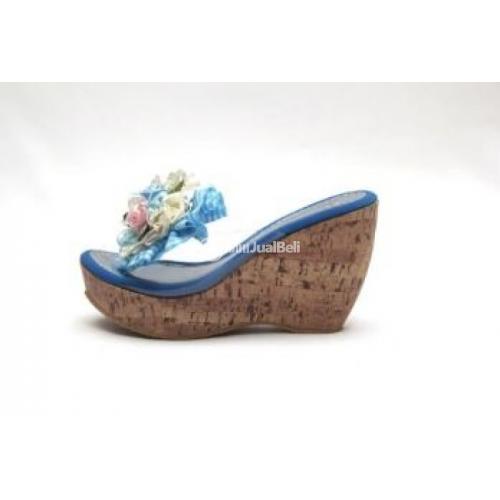 Sepatu Wedges Wanita Terbaru Reyinb Bagus dan Berkualitas Harga Murah