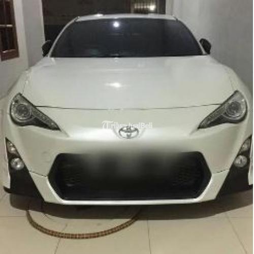 Sport Car Toyota FT 86 TRD Tahun 2013 White Pajak Panjang Siap Pakai - Jakarta