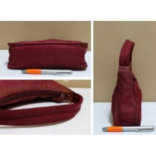 Tas Branded Murah Merk PRADA P109 RED Nylon Bekas Mulus Terawat - Batam