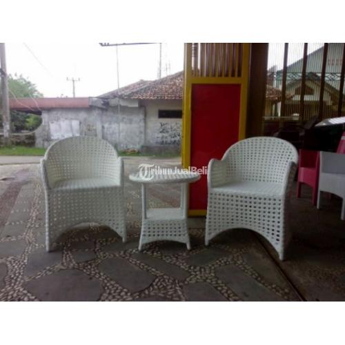 Furnitur Rumah Tangga Meja Kursi Ayunan Rotan Harga Murah Berkualitas - Tegal