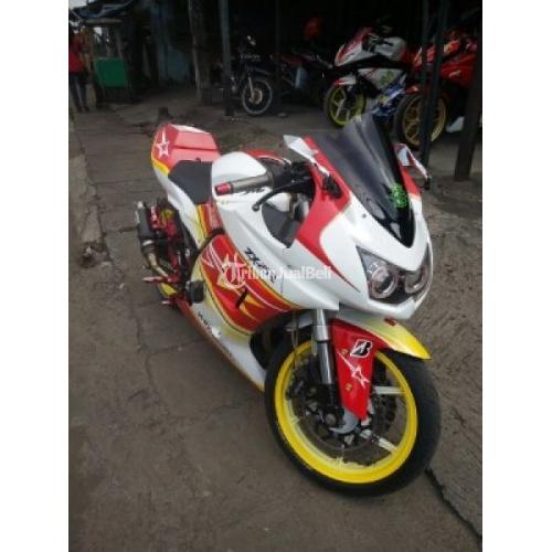 Kawasaki Ninja 250 Karbu Tahun 2008 Full Modifikasi di Jakarta - Tribun