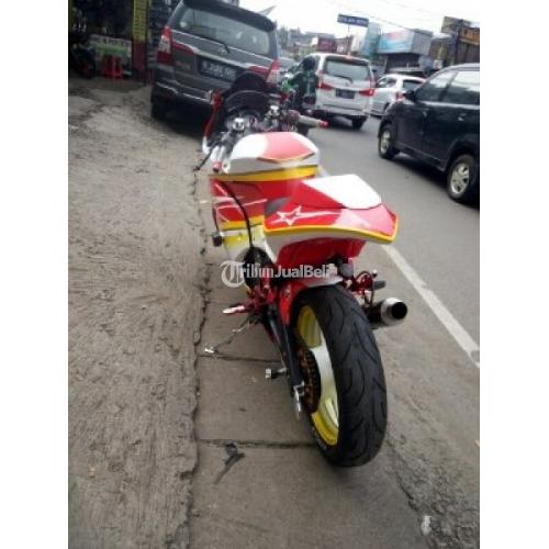 Kawasaki Ninja 250 Karbu Tahun 2008 Full Modifikasi di Jakarta - Tribun