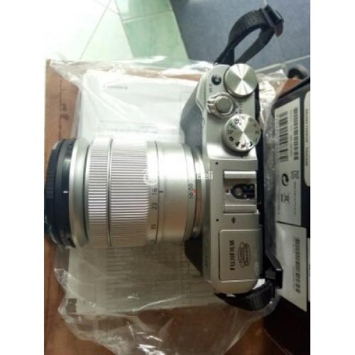 Kamera mirrorless Fujifilm Xa2 Black Second Harga Murah Fullset di