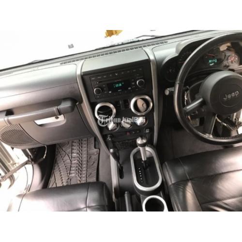 Mobil Suzuki Jimny Caribian 4x4 Black Second Tahun 2006 Harga Murah di