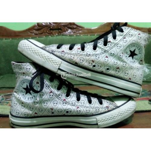 Harga sepatu 2024 converse limited edition